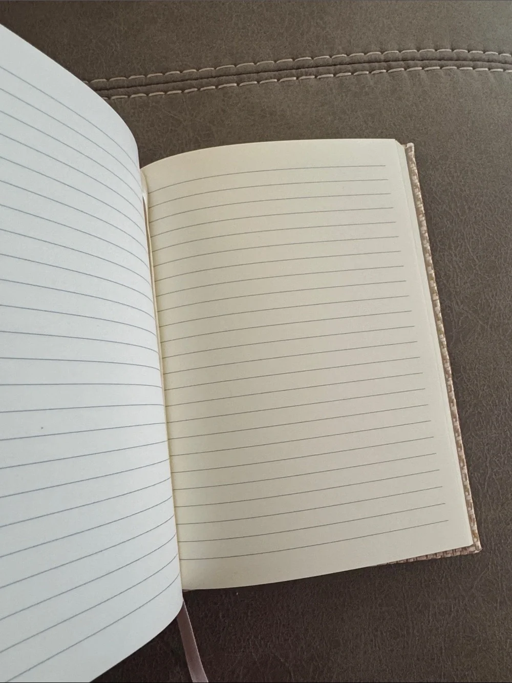 NWOT ECCOLO Raffia-Textured Hardcover Notebook in Cream